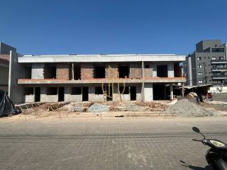 Sobrado geminado 2 suítes no Costa e Silva