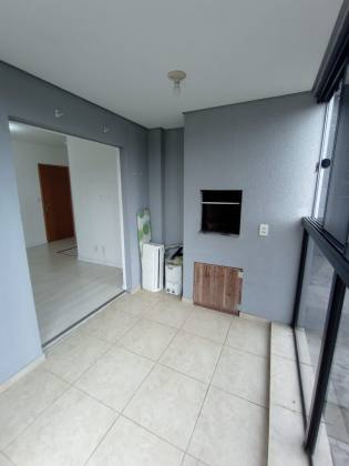 Apartamento Para Vender com 2 quartos no bairro Floresta  em Joinville