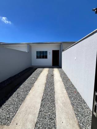 Casa Para Vender com 2 quartos no bairro Ulysses Guimarães em Joinville