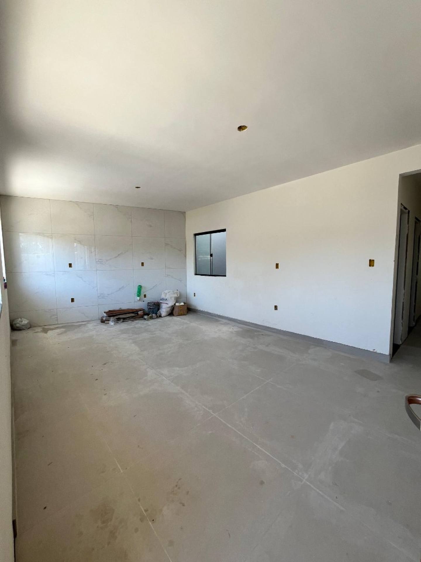 Casa Para Vender com 2 quartos no bairro Paranaguamirim em Joinville