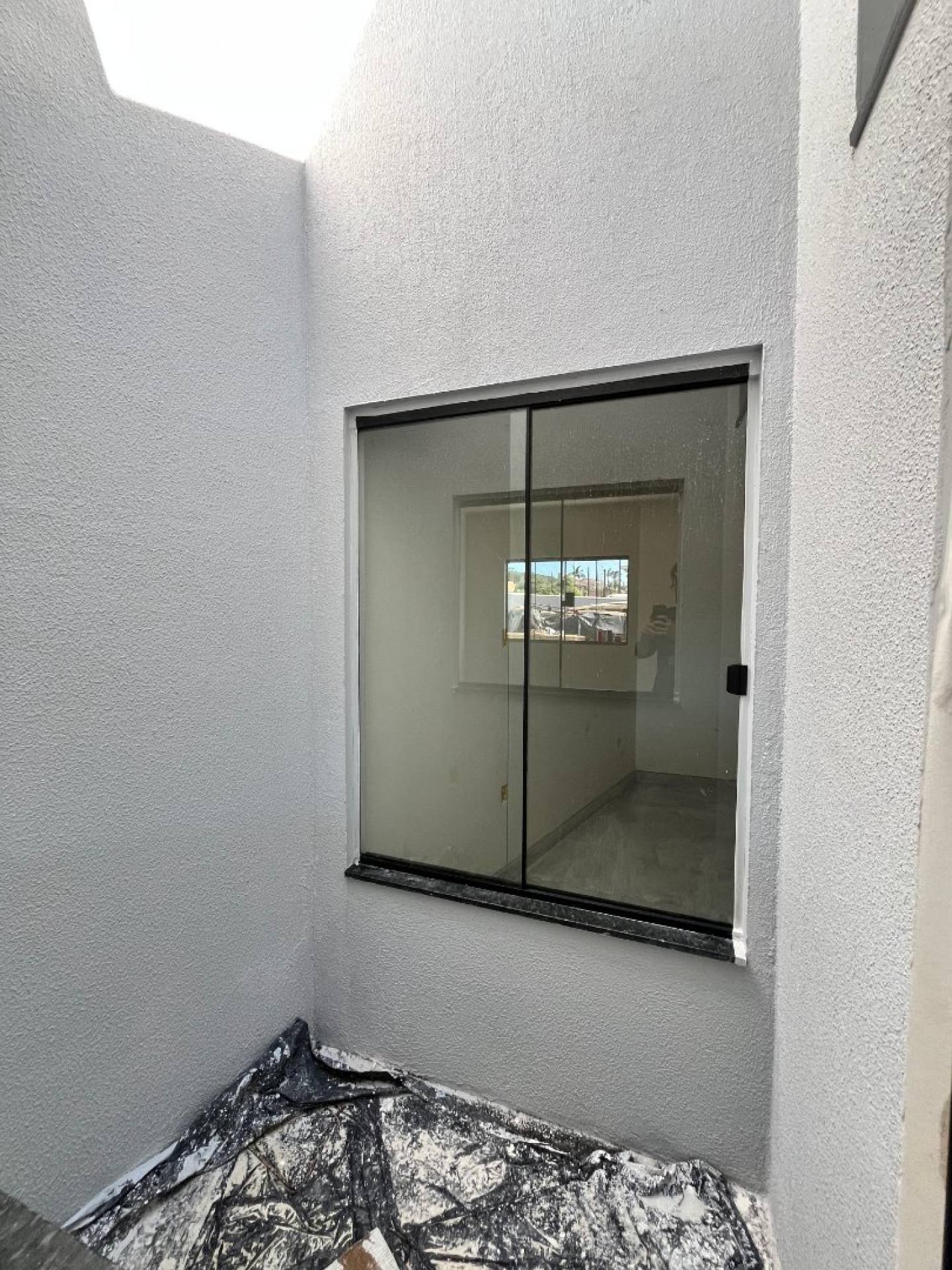 Casa Para Vender com 2 quartos no bairro Paranaguamirim em Joinville