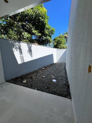 Casa Para Vender com 2 quartos no bairro Paranaguamirim em Joinville