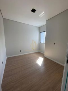 Sobrado geminado 3 quartos no Guanabara