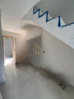 Sobrado geminado 2 quartos no Nova Brasília