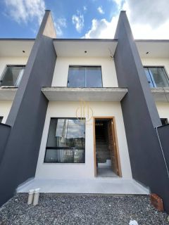 Sobrado geminado 2 quartos no Nova Brasília