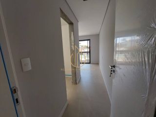 SOBRADO GEMINADO EM CONDOMÍNIO FECHADO NO BOA VISTA