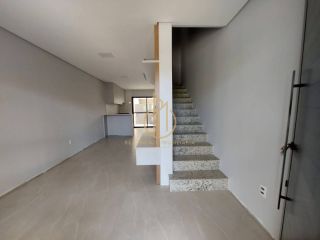 SOBRADO GEMINADO EM CONDOMÍNIO FECHADO NO BOA VISTA