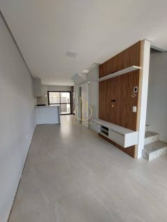 SOBRADO GEMINADO EM CONDOMÍNIO FECHADO NO BOA VISTA