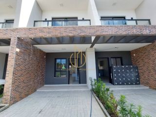 SOBRADO GEMINADO EM CONDOMÍNIO FECHADO NO BOA VISTA