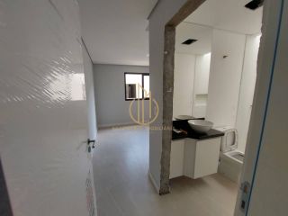 SOBRADO GEMINADO EM CONDOMÍNIO FECHADO NO BOA VISTA