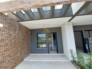 SOBRADO GEMINADO EM CONDOMÍNIO FECHADO NO BOA VISTA