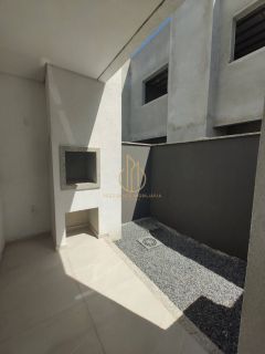 SOBRADO GEMINADO EM CONDOMÍNIO FECHADO NO BOA VISTA