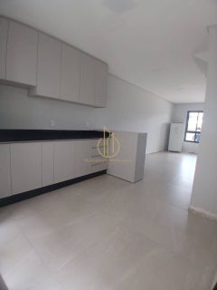 SOBRADO GEMINADO EM CONDOMÍNIO FECHADO NO BOA VISTA