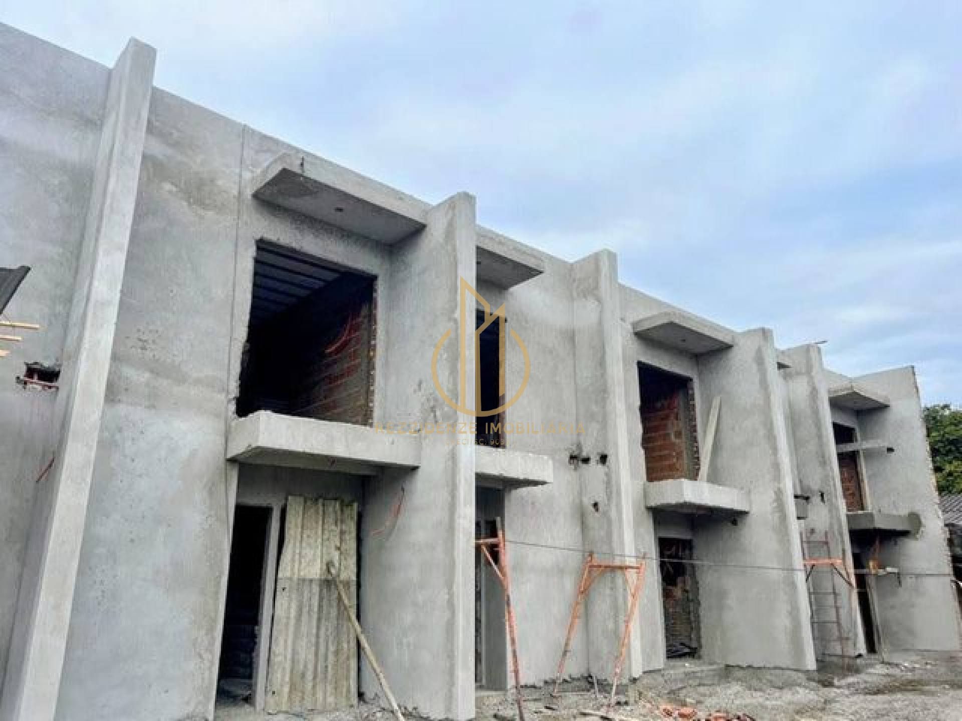 Sobrado geminado 2 suítes no Boa Vista