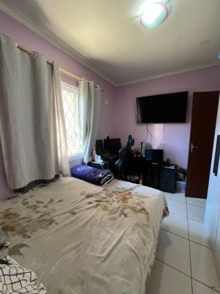 Casa Para Vender com 2 quartos 1 suítes no bairro Adhemar Garcia em Joinville