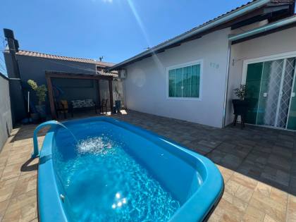 Casa Para Vender com 2 quartos 1 suítes no bairro Adhemar Garcia em Joinville