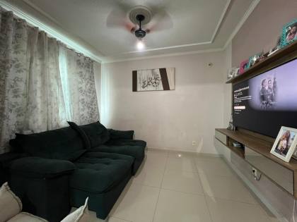 Casa Para Vender com 2 quartos 1 suítes no bairro Adhemar Garcia em Joinville