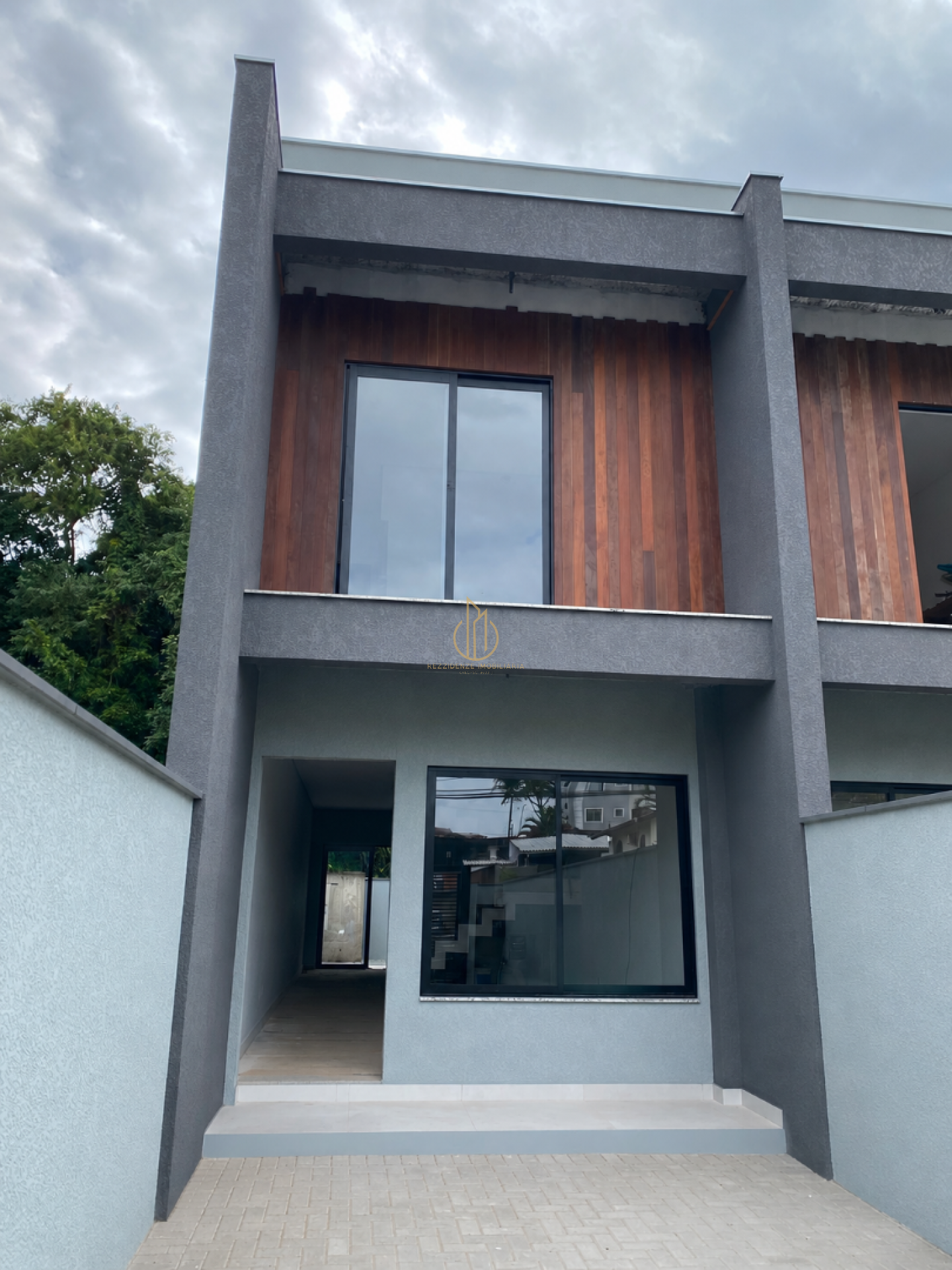 Sobrado geminado 3 quartos no Floresta