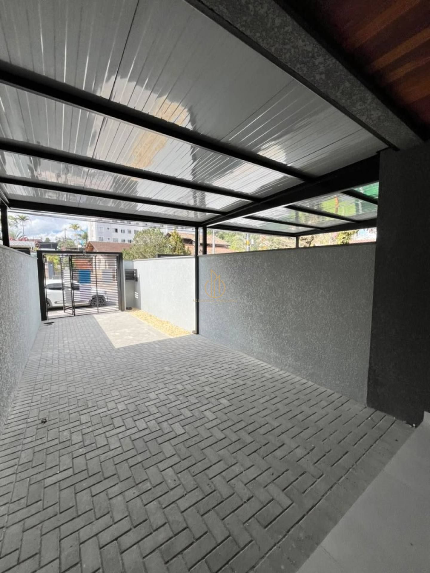 Sobrado geminado 3 quartos no Floresta