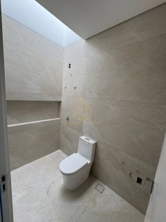 Sobrado geminado em condomínio fechado no Jardim Sofia