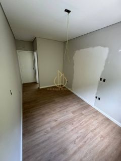 Sobrado geminado em condomínio fechado no Jardim Sofia