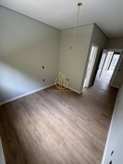 Sobrado geminado em condomínio fechado no Jardim Sofia