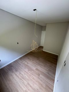 Sobrado geminado em condomínio fechado no Jardim Sofia