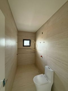 Sobrado geminado em condomínio fechado no Jardim Sofia