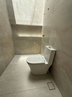 Sobrado geminado em condomínio fechado no Jardim Sofia