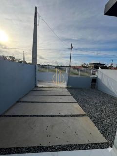 Casa geminada planta baixa 2 quartos em Barra do Itapocu