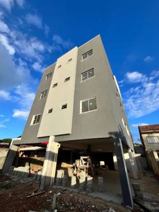 Apartamento com elevador no bairro Itinga