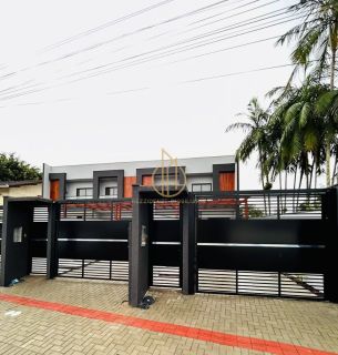 SOBRADO GEMINADO 3 QUARTOS NO SAGUAÇU