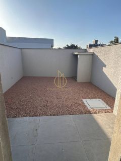 SOBRADO GEMINADO 3 QUARTOS NO SAGUAÇU