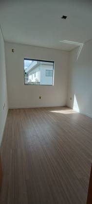 Casa Para Vender com 2 quartos no bairro Santa Catarina  em Joinville