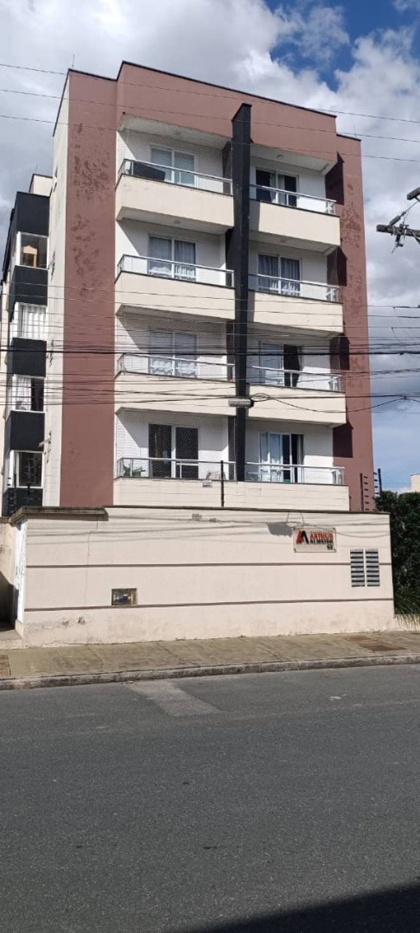 Apartamento Para Vender com 2 quartos 1 suítes no bairro Floresta  em Joinville