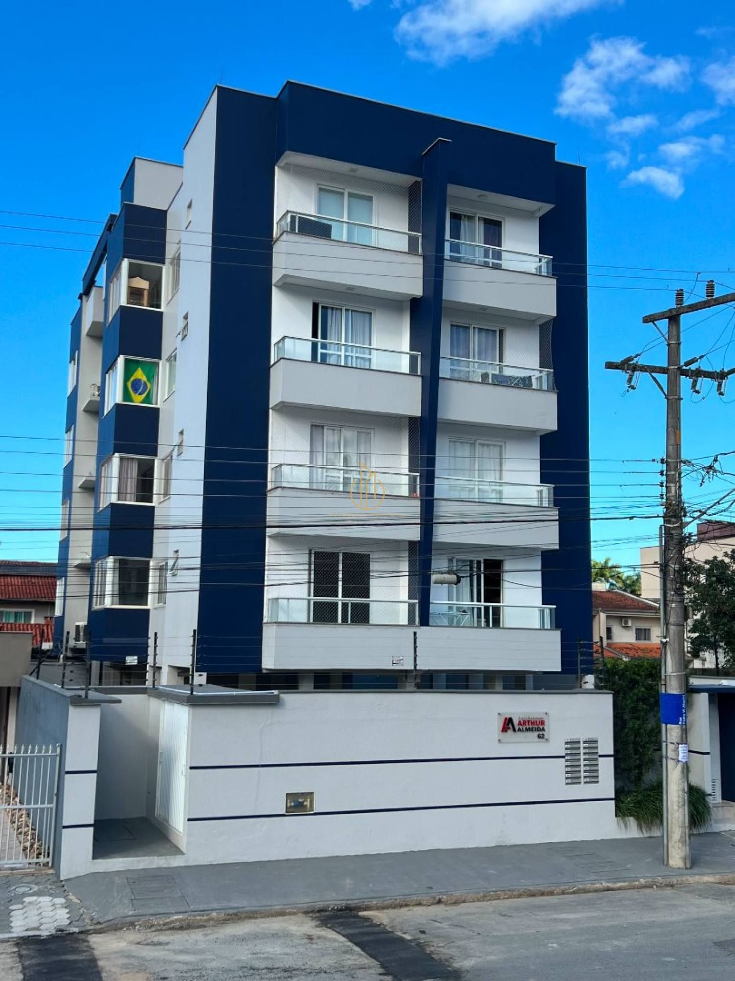 Apartamento Para Vender com 2 quartos 1 suítes no bairro Floresta  em Joinville