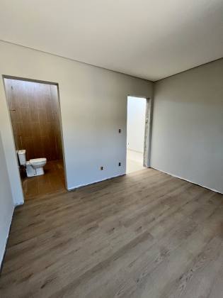 Casa Averbada em bairro Planejado no Itinga