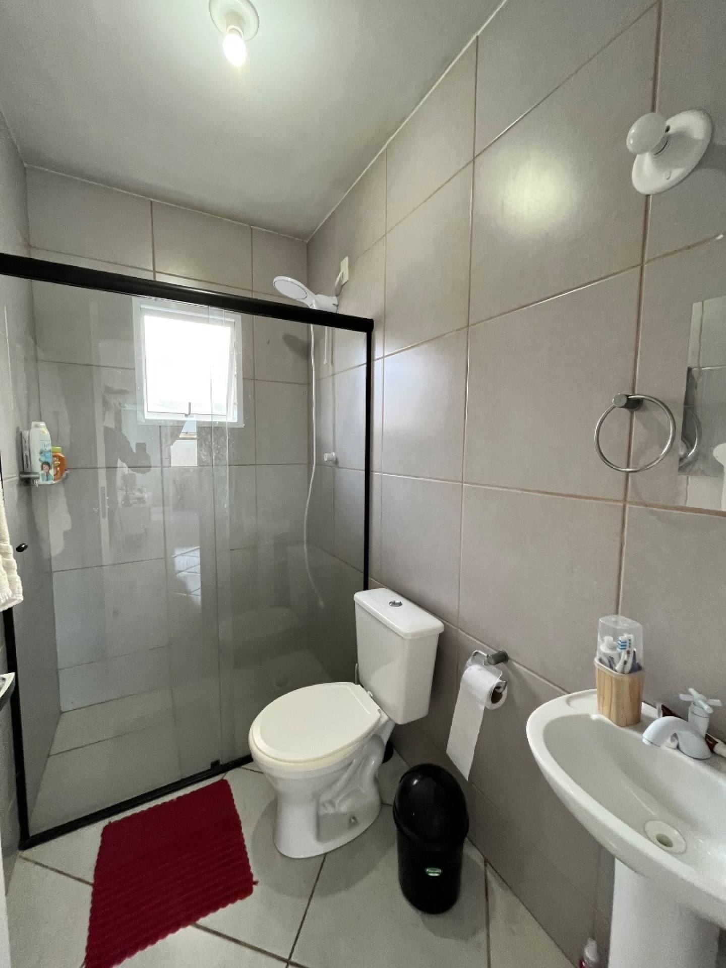 Casa Averbada em Condomínio Fechado