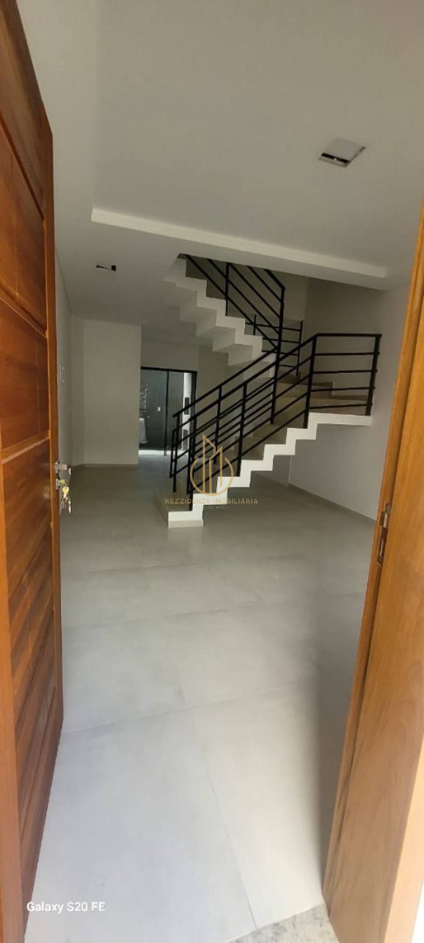 SOBRADO GEMINADO NO SANTA CATARINA