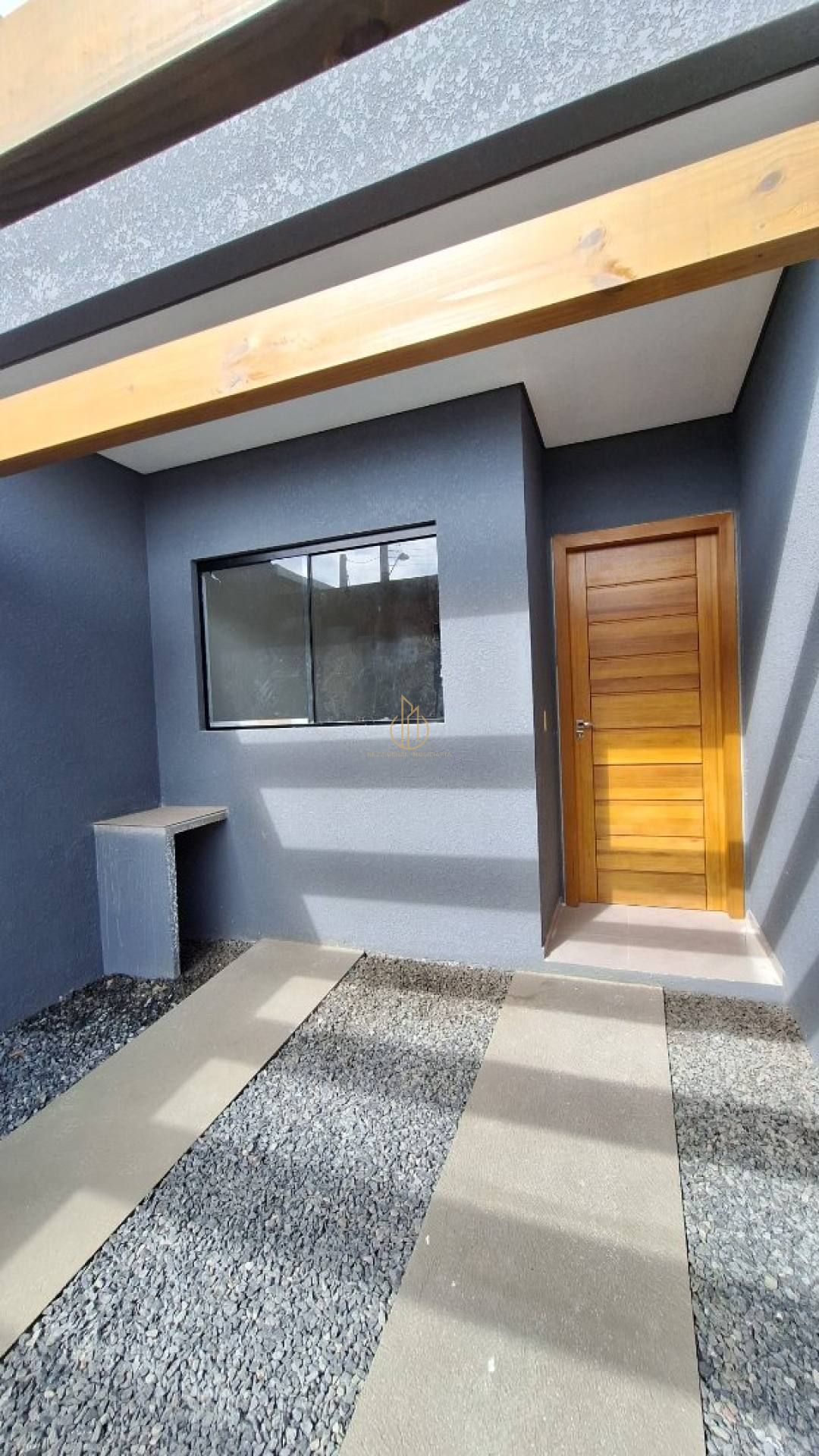 Casa geminada planta baixa no Petrópolis