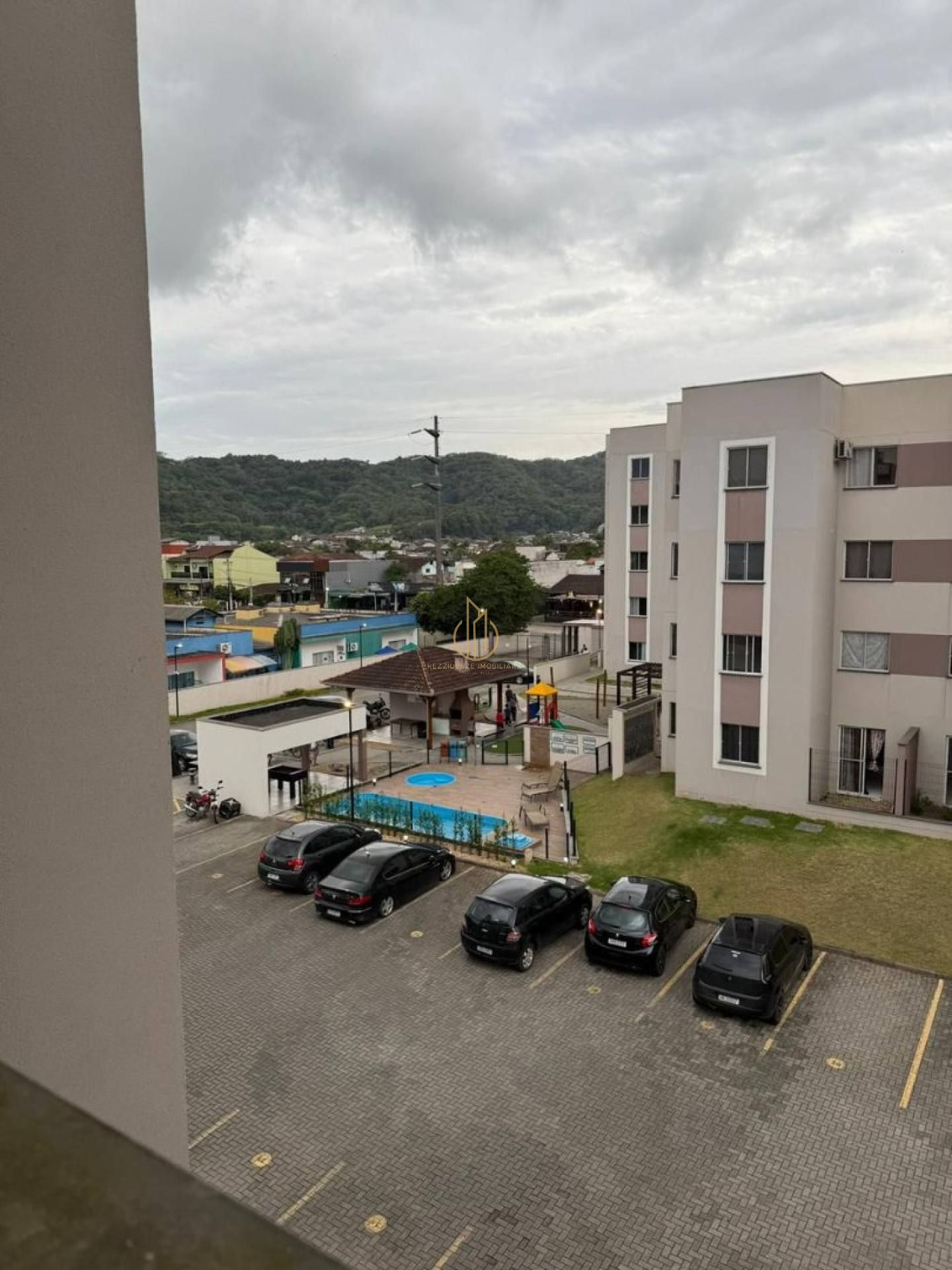 Apartamento Para Vender com 2 quartos no bairro Parque Guarani em Joinville
