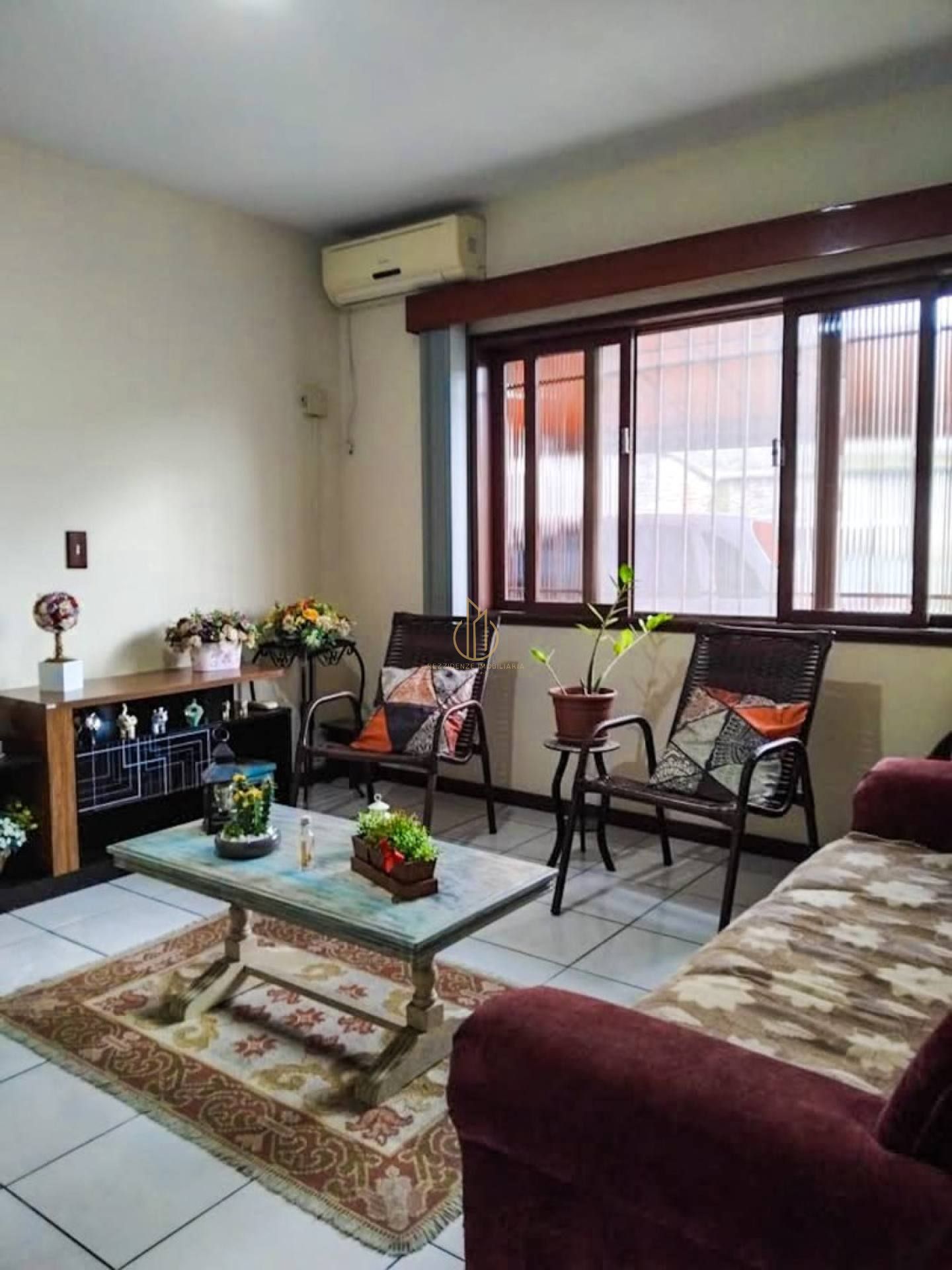 Casa Averbada com 3 quartos 1 suíte no bairro Comasa em Joinville