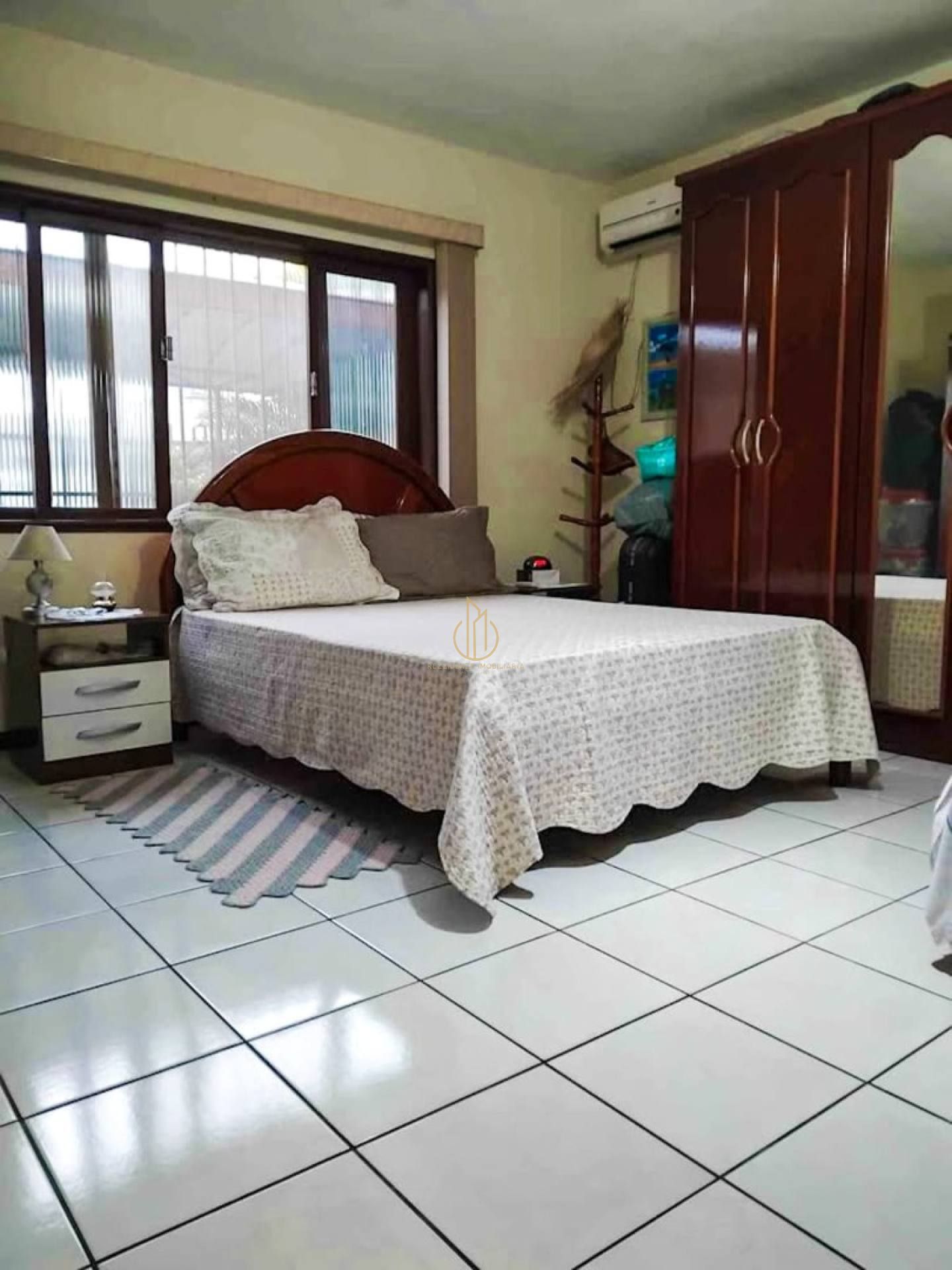 Casa Averbada com 3 quartos 1 suíte no bairro Comasa em Joinville
