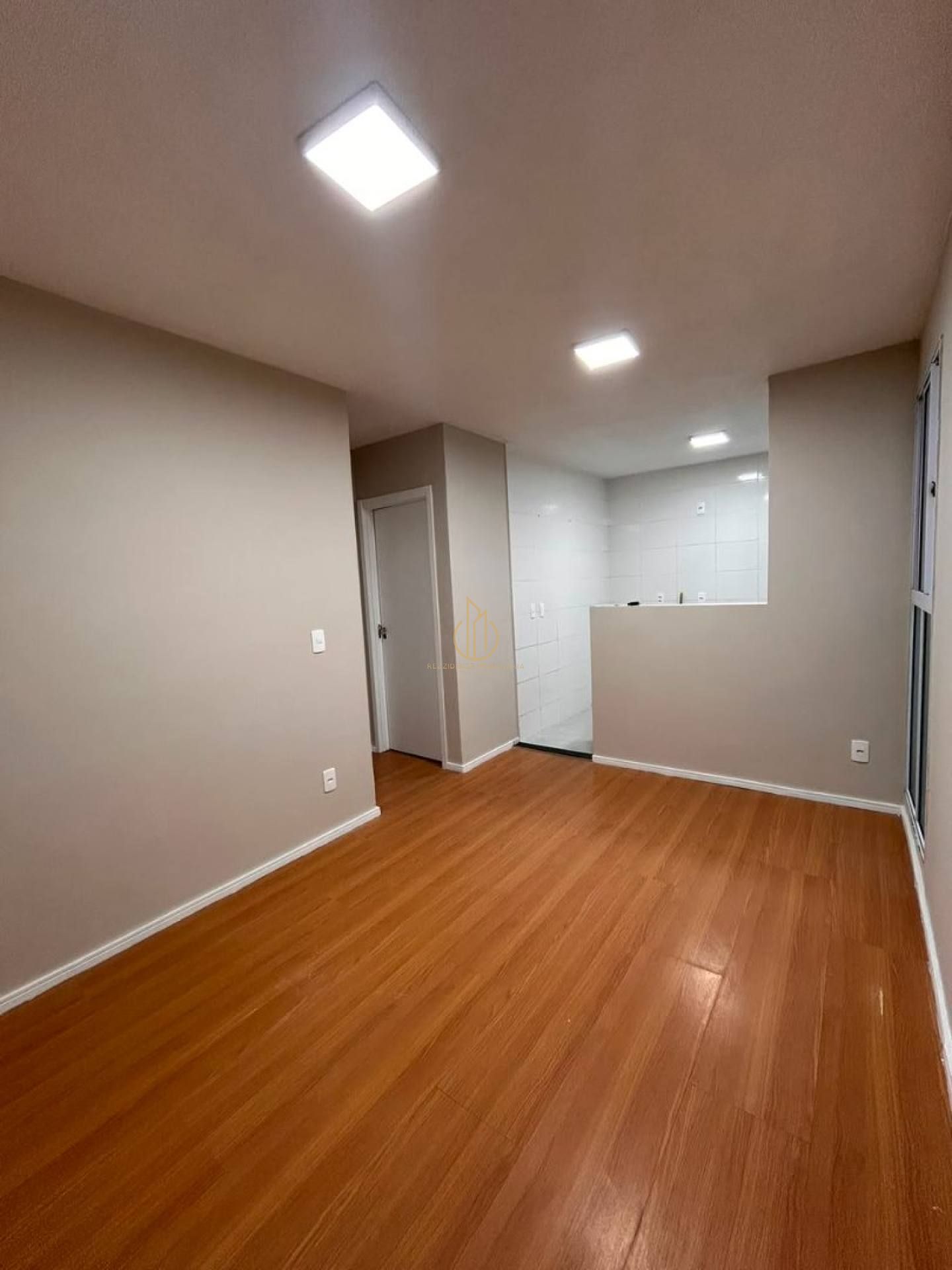 Apartamento 2 quartos no Adhemar Garcia