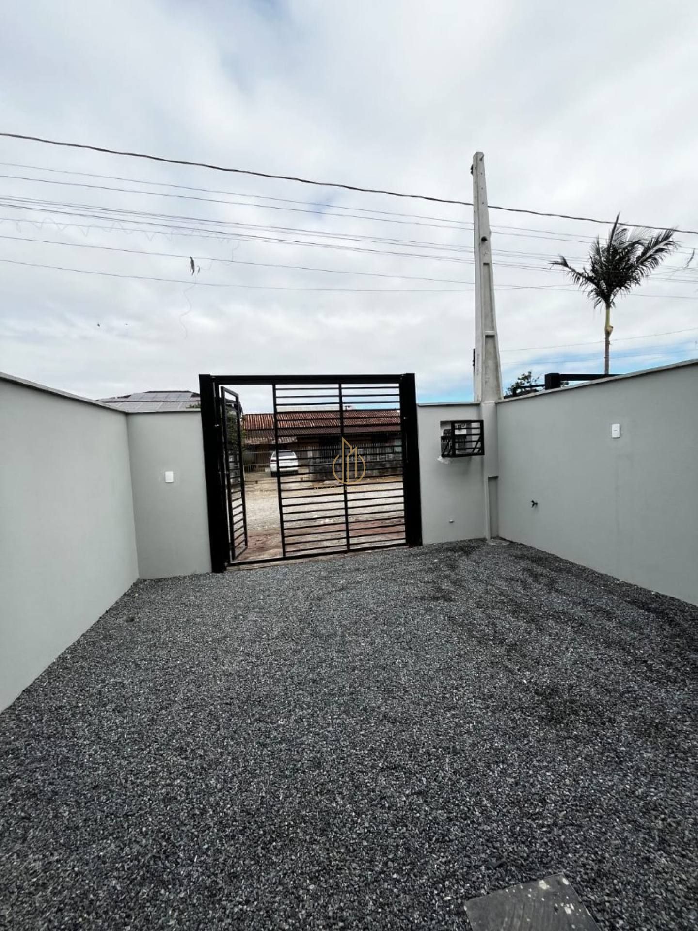 Casa geminado planta baixa 2 quartos no Jardim Paraíso