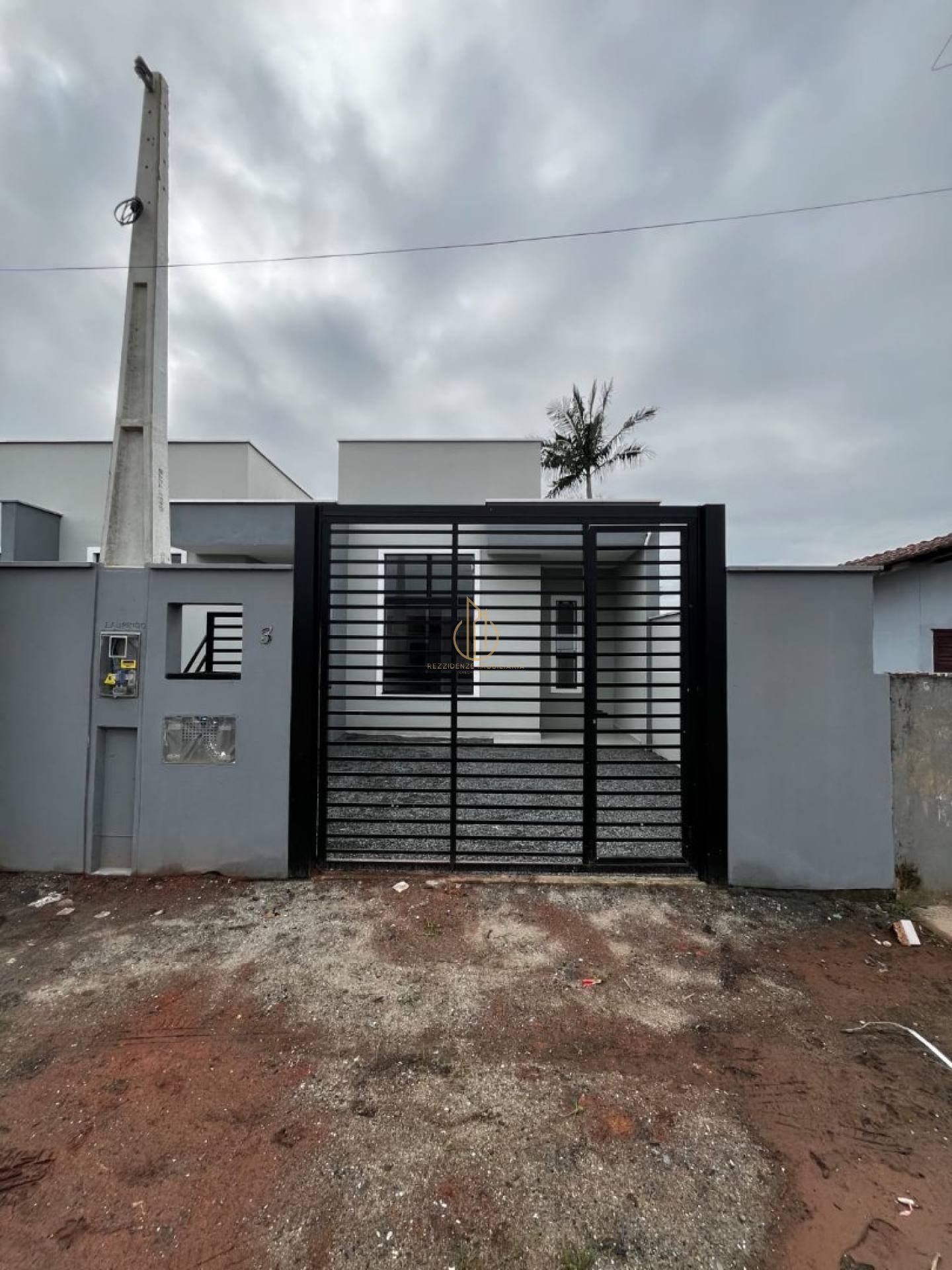 Casa geminado planta baixa 2 quartos no Jardim Paraíso