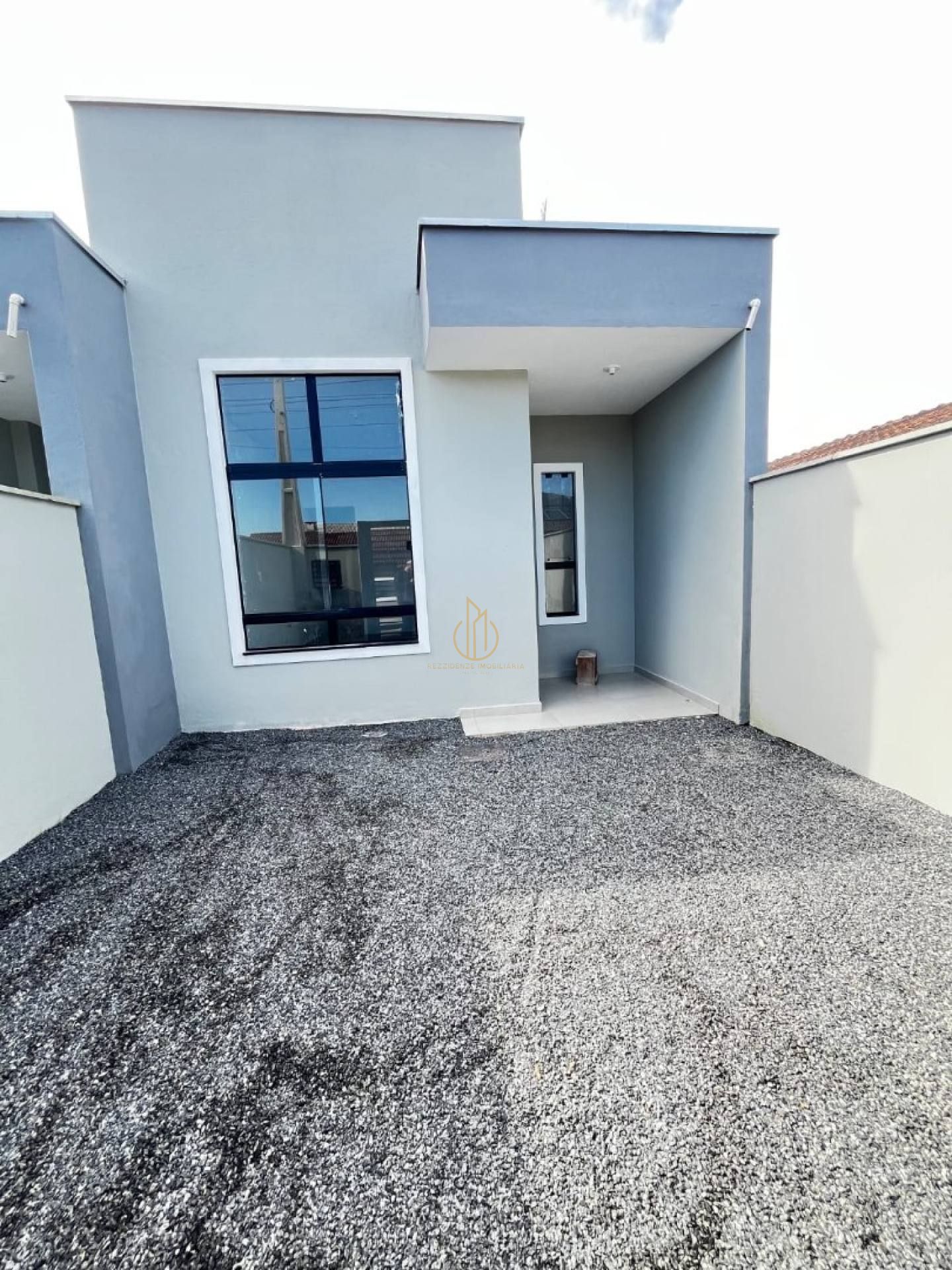 Casa geminado planta baixa 2 quartos no Jardim Paraíso