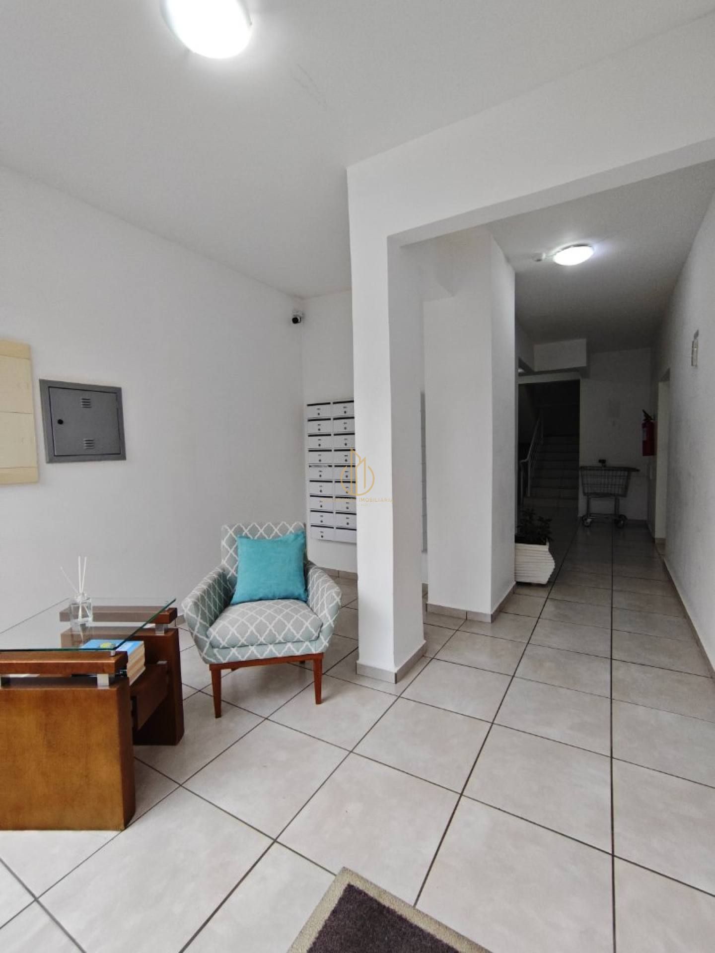 Apartamento Para Vender com 2 quartos no bairro Jardim Iririú