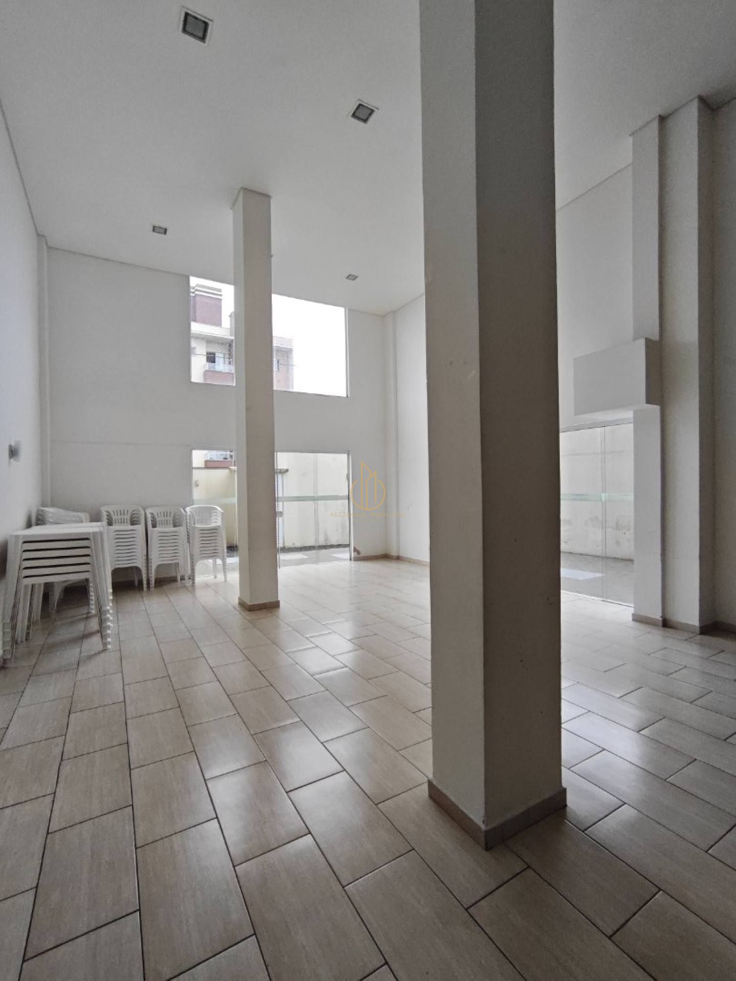 Apartamento Para Vender com 2 quartos no bairro Jardim Iririú