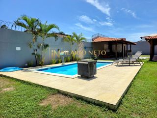 Casa Para Vender com 3 quartos 1 suítes em Condomínio